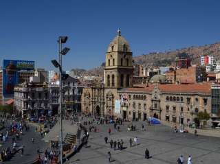 Arrival of the night bus in La Paz and day off